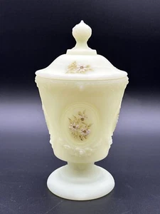 VINTAGE FENTON CUSTARD SATIN GINGER JAR & LID HAND PAINTED/SIGNED BY M. Wagner - Picture 1 of 11