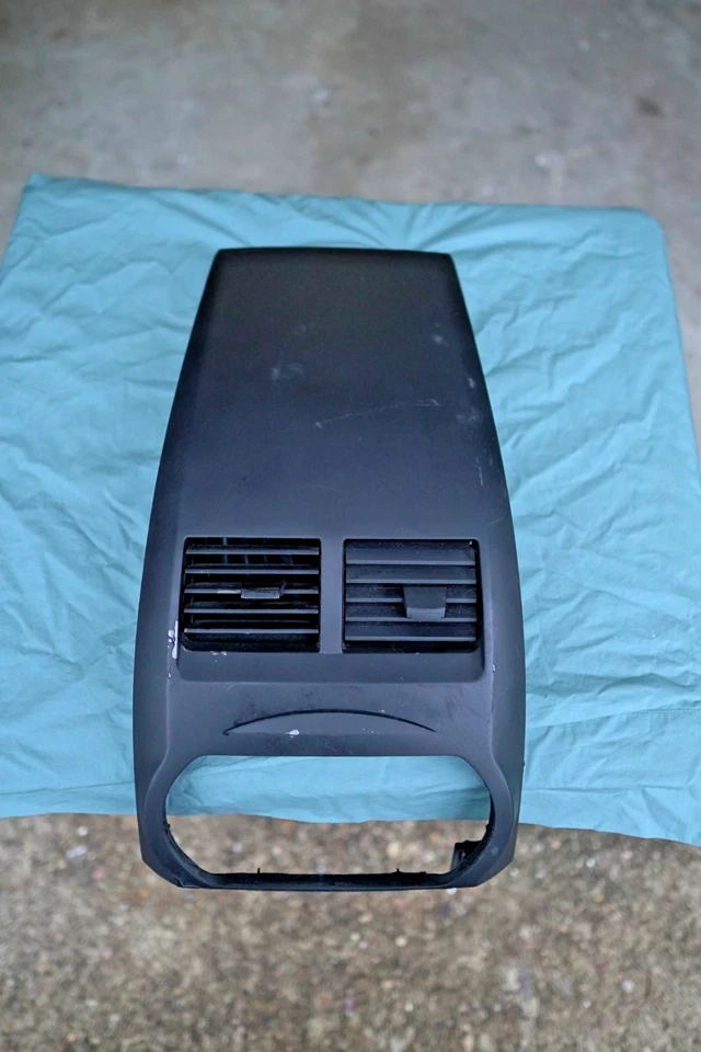 Radio tablero central Nissan Altima 02-04 bisel climático ventilaciones borde envolvente negro Foto 1 de 4