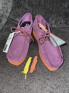 NEW Clarks Originals Women's Wallabee Suede Purple and Orange Shoes size 8 - Picture 1 of 8