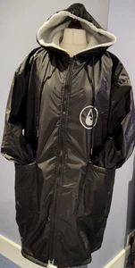 WAVE HAWAII Unisex Adults Biso Sherpah Waterproof Zip Up Poncho - Black - 1 Size - Picture 1 of 4