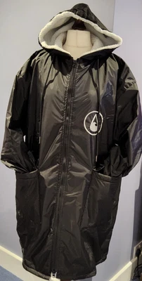 WAVE HAWAII Unisex Adults Biso Sherpah Waterproof Zip Up Poncho - Black - 1 Size - Image 1 of 4