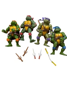 De colección 1992 Lote de 4 Estatuillas Tortuga Ninja Adolescente Mutante Playmate Juego Coleccionistas - Imagen 1 de 7