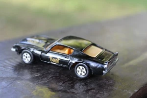 ERTL 1/64 "Smokey and The Bandit" Pontiac Firebird Trans-Am Diecast-Toy Car - Picture 1 of 8
