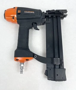WEN 61741 4-in-1 18-Gauge Pneumatic Flooring Nailer and Stapler - Picture 1 of 6