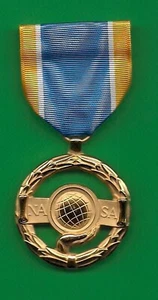 NASA PUBLIC SERVICE MEDAL - Picture 1 of 1