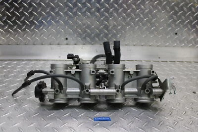 Yamaha FZ6R 2009 inyectores de combustible principales/cuerpos del acelerador 20S-13750-00-00 funcionamiento video Foto 1 de 4