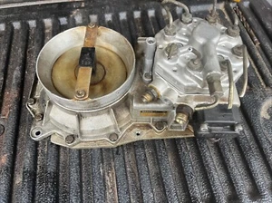 FUEL GAS DISTRIBUTOR INTAKE TESTED MERCEDES W126 560 SEL (1986-1991) OEM - Picture 1 of 10