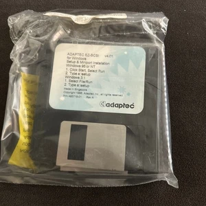 Vintage 1998 Adaptec EZ-SCSI Standard Edition 3-1/2" Disks for DOS/Windows 3.1x - Afbeelding 1 van 2