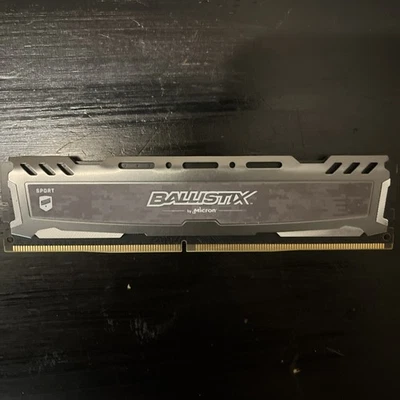 Memoria Crucial Ballistix Sport LT 8 GB DIMM DDR4 2400 (PC4 19200) (BLS8G4D240FSB) Foto 1 de 2