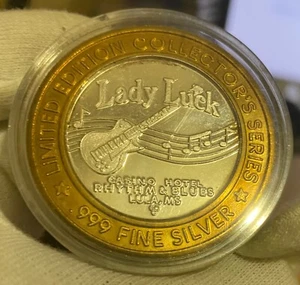 LADY LUCK Lula, Ms. ~ Ficha de Plata .999 ~ Ganador ~ Serie de Coleccionistas ~ BU ~ CON Tapa - Imagen 1 de 2