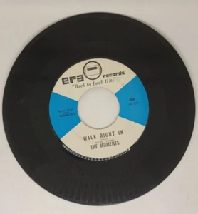 The Moments & The Teddy Bears Walk Right In # 008 EP Record 1978 No Sleeve - Imagen 1 de 2