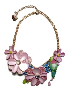 NWT $125 BETSEY JOHNSON Pink Lilly Bird Nest Floral Necklace - Picture 1 of 2