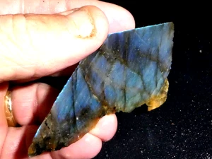 Labradorite   2 small pieces-   rough -cabbing-display-collect- - Picture 1 of 4