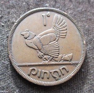 OLD COIN OF IRELAND 1 PENNY (PINGIN) 1948 HEN WITH CHICKS - Picture 1 of 2