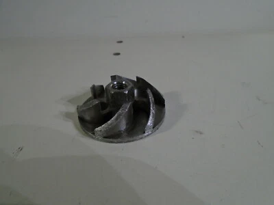 2003 YAMAHA YZ 450F WATER PUMP IMPELLER + COVER (G) 03 YZ450F - Image 1 of 4