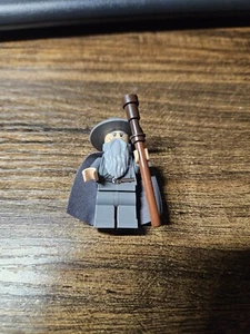 LEGO Gandalf the Grey minifigure 79003 9469 79010 30213 Lord of the Rings Hobbit - Picture 1 of 7