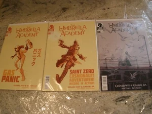 3 THE UMBRELLA ACADEMY COMIC BOOKS # 1, 4, 4 - Picture 1 of 3
