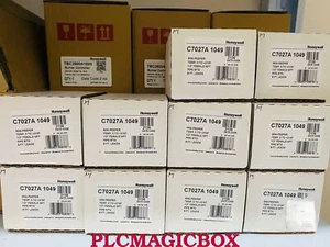 New Honeywell C7027A1049 C7027A 1049 Flame Detector Sensor Expedited Shipping - Picture 1 of 1