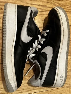 Nike Air Force 1 Low GS Youth 6 Womens 7.5 black/neutral grey-white 306291-004 - Picture 1 of 9