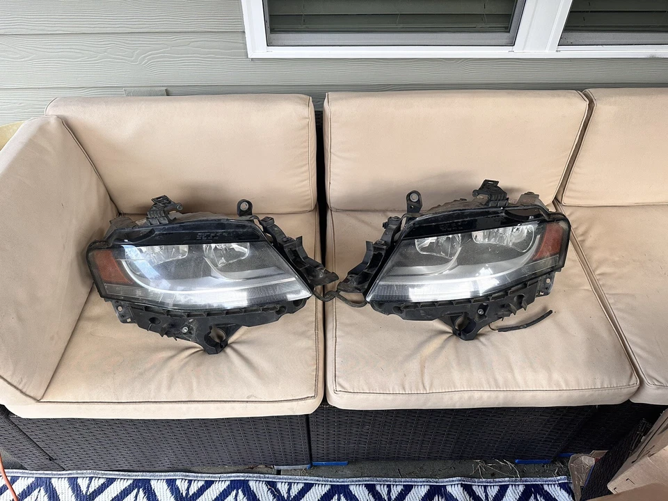 Audi A4 09-12 Full Headlight Assembly With Brackets - Image 1 of 4