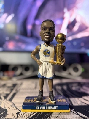 Kevin Durant Golden State Warriors 2017 Champions Bobblehead 22/03/2017 Foto 1 de 3