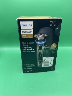 Philips Norelco i9000 Prestige Ultra Shaver with Triple Action Lift - Image 1 of 4