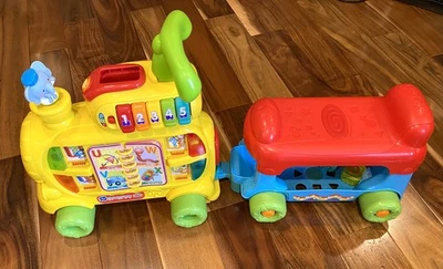 Vtech Alphabet Train Sit to Stand with 27 Alphabet Blocks Rare Works great - Image 1 of 4