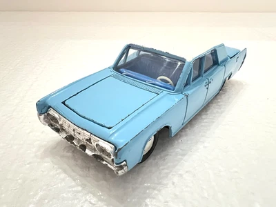 Coche de colección Dinky Toys LINCOLN CONTINENTAL - azul claro con techo blanco Foto 1 de 4