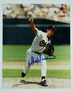 Mike Mussina Signed 8x10 Photo Baltimore Orioles Autographed HOF - Picture 1 of 3
