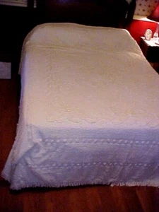 Vintage Light Yellow Chenille Bedspread 51671 CUTTER - Picture 1 of 6