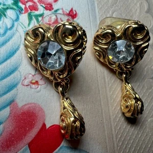Liz Claiborne goldfarbene Herz Ohrstecker gestempelt Design und baumeln Vintage - Bild 1 von 9