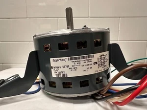 GENTEQ AC GEBLÄSEMOTOR 5KCP39FG U979P 1/6 PS BRANDNEU - Bild 1 von 4