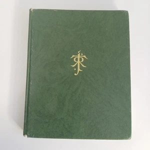 The Hobbit, or, There and Back Again, J.R.R. Tolkien, WEAR, SCRIBBLES, NO DJ - Bild 1 von 12