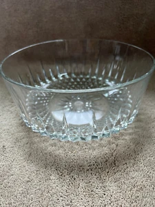 Vintage Diamond Point Arcoroc France Starburst Glass Serving Salad Fruit Bowl 9" - Picture 1 of 3