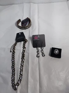 Paparazzi Grit Goals Brass Jewelry Set - Picture 1 of 5