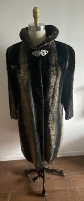 Abrigo de piel sintética vintage cierre de estrás abrigo nacional y traje etiqueta de la industria M Foto 1 de 4