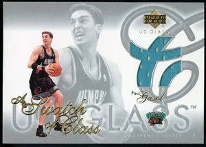 2003-04 UD Glass #SC-PG Pau Gasol Swatch of Class - Picture 1 of 2