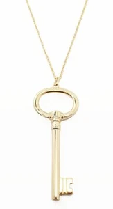 ¡Auténtico! Collar colgante llave ovalada de oro amarillo de 18 quilates Tiffany & Co - Imagen 1 de 6