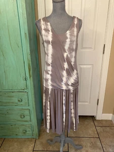 MADISON NWT STRETCHY TIE DYED SLEEVELESS RUCHED STYLE DROP WAIST FLARED DRESS M - Picture 1 of 7