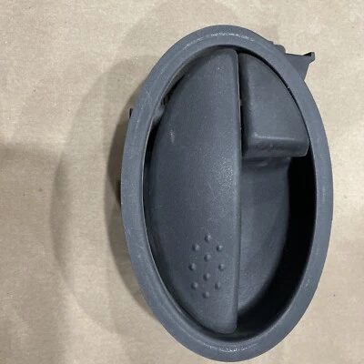 2003 - 2007 SATURN ION INTERIOR DOOR HANDLE INNER FRONT DRIVER LEFT 22714081 OEM - Image 1 of 3