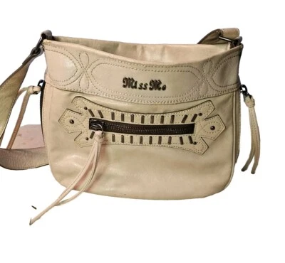 Bolso de Mano Miss Me Blanco Color Crema Correa Ajustable Bolsillos con Cremallera Foto 1 de 4