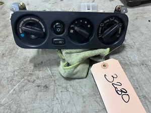 2000 - 2004 Mitsubishi Montero Sport HVAC TEMP CONTROL A/C #3230 - Picture 1 of 3