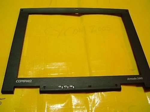 Bisel frontal LCD Compaq Armada 100S Foto 1 de 3