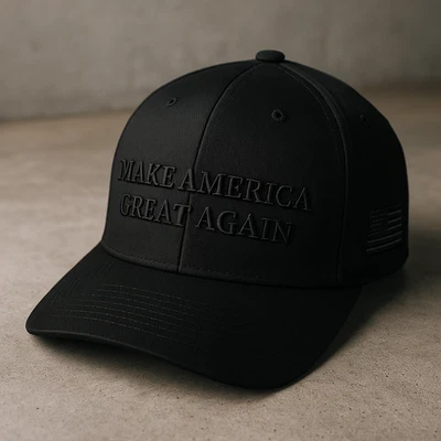 Sombrero MAGA Oscuro Ajuste Flexible Gorra Trump Negra Hacer América Grande Otra vez Nunca Rendirse Foto 1 de 4