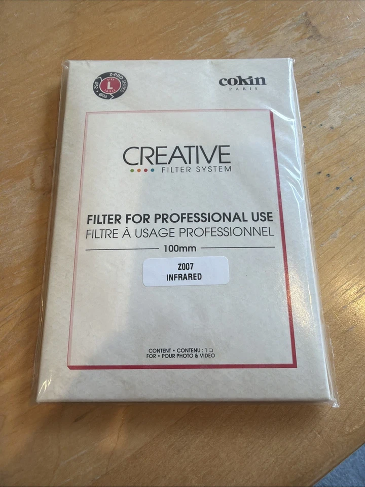 Cokin Square Infrared 720 89B (Z007) 6-Stop L (Z) Series Holder 100 x 100 mm - Image 1 of 4