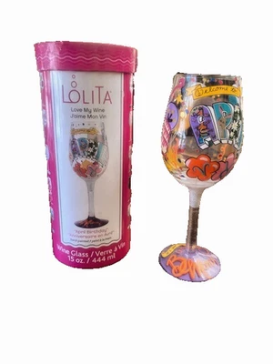 Lolita ~ES TU MES DE CUMPLEAÑOS (abril) ~ Pintado a mano 15 OZ. Copa de vino   Foto 1 de 4
