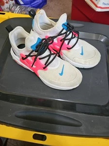 Nike React Presto Girls US Size 7y - Picture 1 of 6