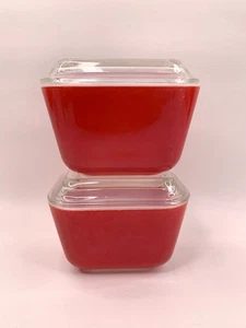 Red Pyrex Refrigerator Dishes W/Lids 501 Set of 2 Vtg Kitchen Storage Container - Picture 1 of 8