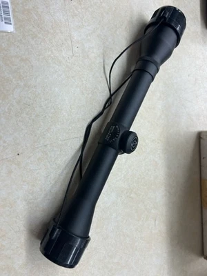 Mira para rifle Simmons Optics WT432 4X32 (WBP014605) Foto 1 de 4