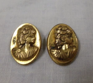 Vintage Brass Victorian Cameo Set of Clip-on Shoe Clips - Picture 1 of 4